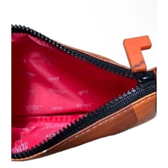 🌻5/$20🌻 Orange Ipsy Glam Bag - Picture 3 of 4